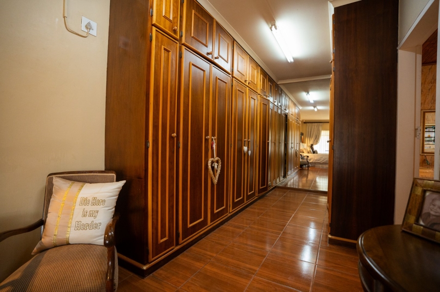 3 Bedroom Property for Sale in Flamwood North West